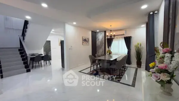 4-BR House at Chatkaew Village close to Phratamnak — фото 5