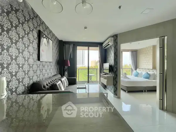 1-BR Condo at The Cloud close to Phratamnak — photo 2