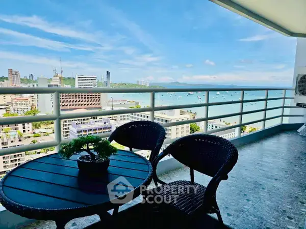 1-BR Condo at View Talay 6 Condominium South Pattaya close to Central Pattaya — photo 2