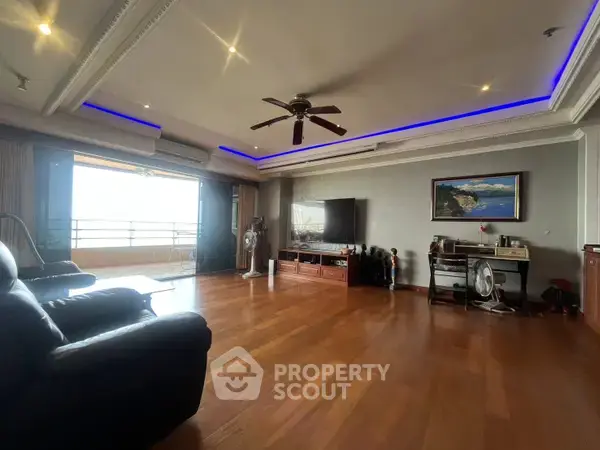 2-BR Condo at View Talay 3 Condominium Pratumnak close to Phratamnak — photo 5