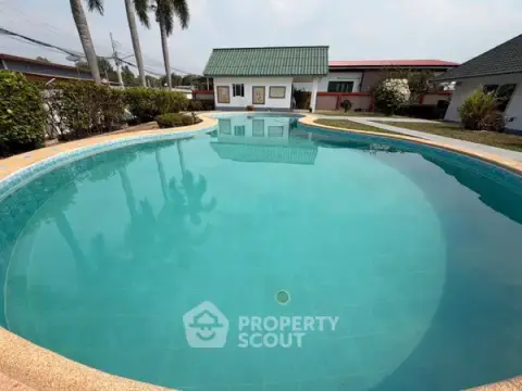 6-BR Villa close to Pattaya — photo 3