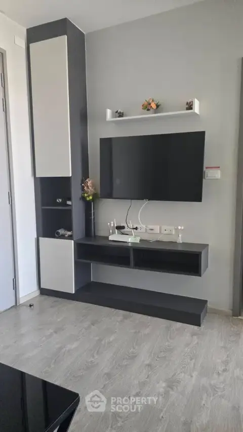 1-BR Condo at The Base Central Pattaya close to Central Festival Pattaya — photo 4