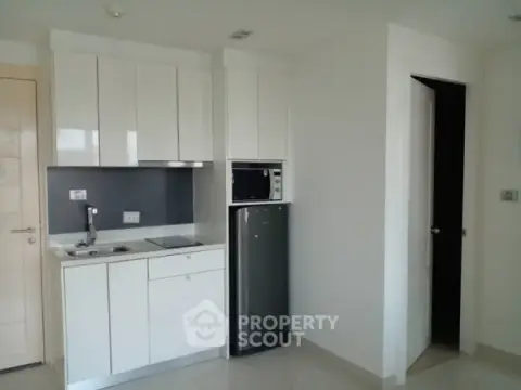 1-BR Condo at The View Cozy Beach Residence close to Phratamnak — фото 3