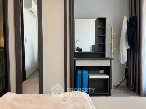 1-BR Condo at Life Sukhumvit 62 near BTS Bang Chak — photo 3