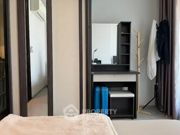 1-BR Condo at Life Sukhumvit 62 near BTS Bang Chak — photo 3