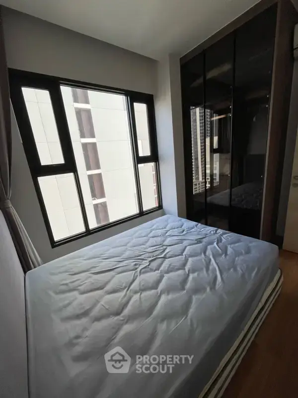 2-BR Condo at Chewathai Residence Bang Pho near MRT Bang Pho — photo 6