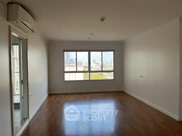 2-BR Condo at Lumpini Place Rama 9–Ratchada near MRT Phra Ram 9 — photo 4