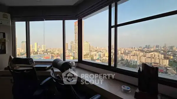1-BR Condo at The Legacy Viphawadi near MRT Lat Phrao — photo 3