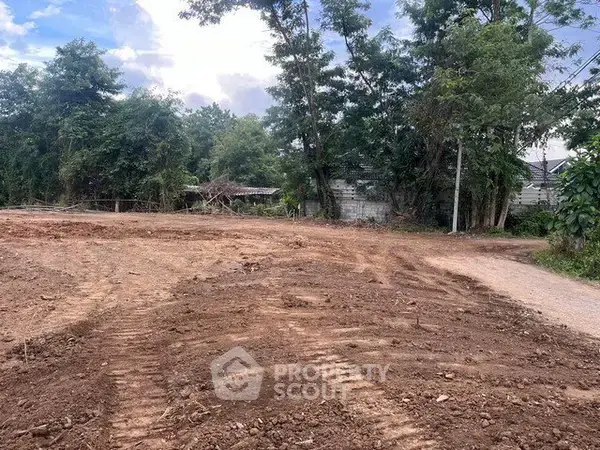 756 m² Land for Sale in San Phisuea — photo 3