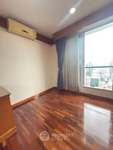 2-BR Condo at Sathorn House Condominium near BTS Surasak — photo 5