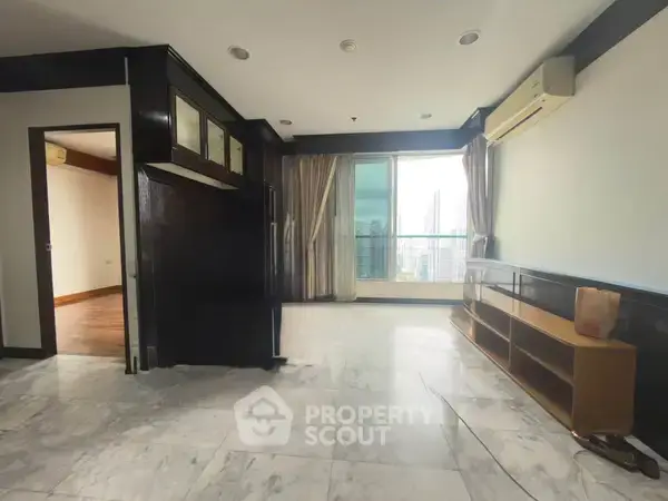 2-BR Condo at Sathorn House Condominium near BTS Surasak — photo 4