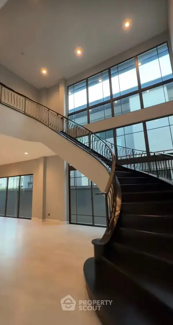 5-BR House at Grand Bangkok Boulevard Ramintra-Kaset Nawamin in Khan Na Yao — photo 6