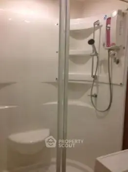 2-BR Condo at Q House Sathon near BTS Krung Thon Buri — photo 4