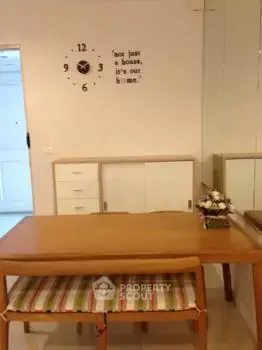 2-BR Condo at Q House Sathon near BTS Krung Thon Buri — photo 6