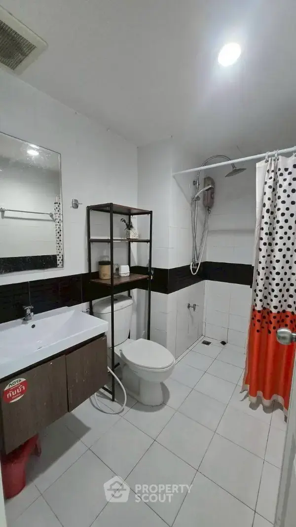 1-BR Condo at The Prive Ratchadapisek 19 near MRT Ratchadaphisek — фото 7
