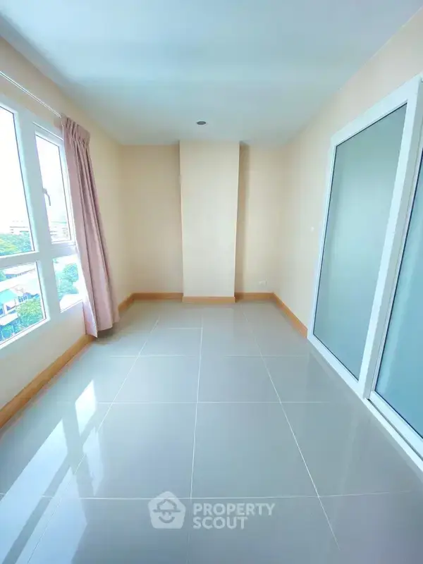 1-BR Condo at The Nigh Condo Ngamwongwan in Lat Yao — photo 6