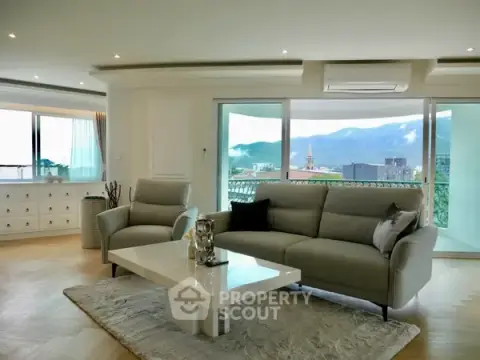 3-BR Condo at Hillside Condo 4 in Chang Phueak — photo 4