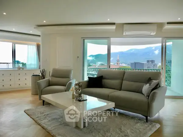 3-BR Condo at Hillside Condo 4 in Chang Phueak — photo 4