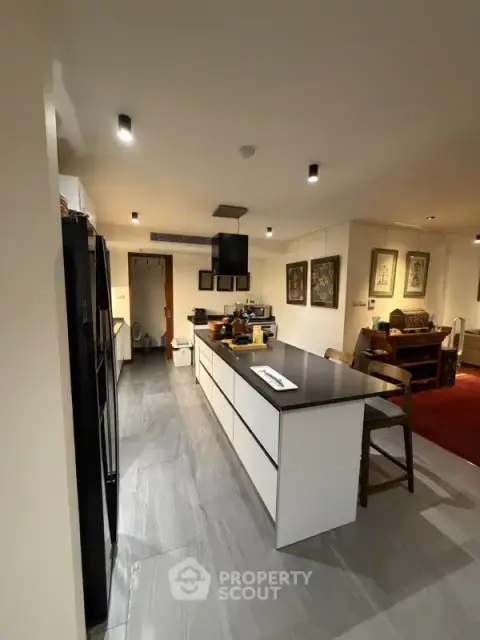 2-BR Condo at Liang Garden in Chong Nonsi — ภาพ 2