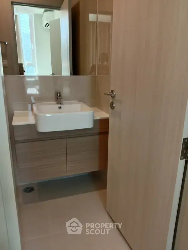 1-BR Condo at Noble Revolve Ratchada 2 near MRT Thailand Cultural Centre — ภาพ 3