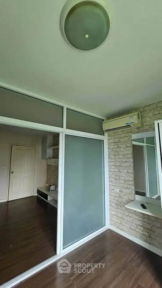 1-BR Condo at D Condo Sathupradit 49 in Bang Phong Phang — photo 7