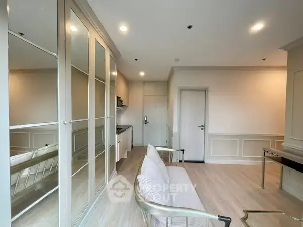 2-BR Condo at Noble Revolve Ratchada near MRT Thailand Cultural Centre — ภาพ 3