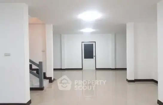 4-BR House in Chai Sathan — ภาพ 4