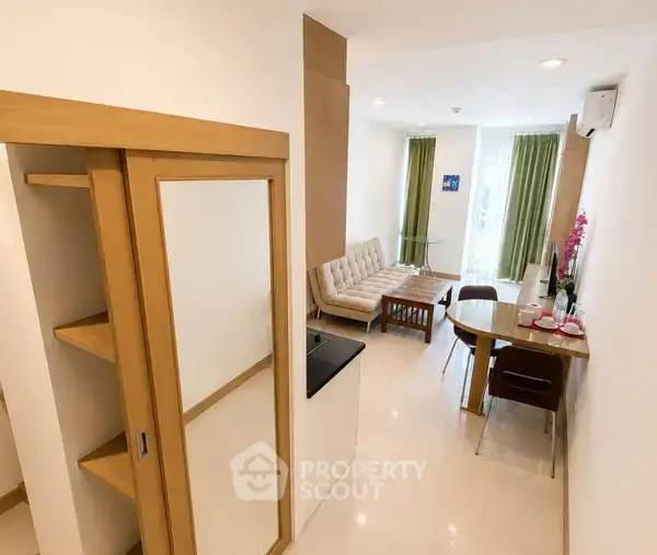 1-BR Condo at Jada Beach Condo close to Pattaya — ภาพ 2
