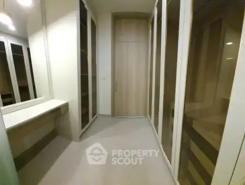 1-BR Condo at Noble Ploenchit near BTS Phloen Chit — photo 3