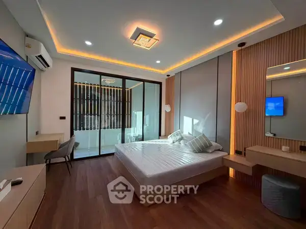 1-BR Condo at Jomtien Condotel close to Jomtien Beach — photo 5