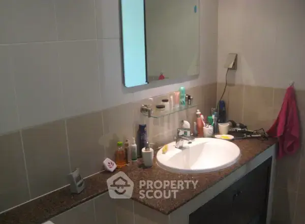 1-BR Condo at Emerald Palace Condominium close to Phratamnak — photo 6