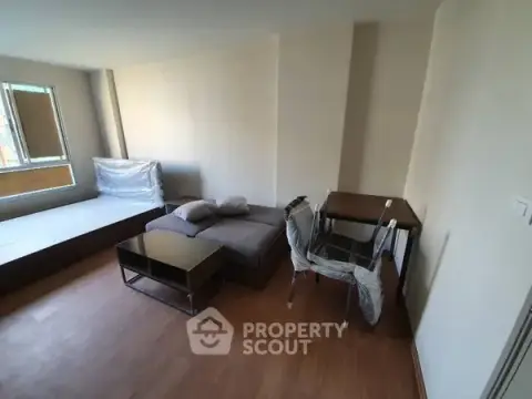 1-BR Condo at Dcondo Tann Charan in Bang Khun Si — photo 3