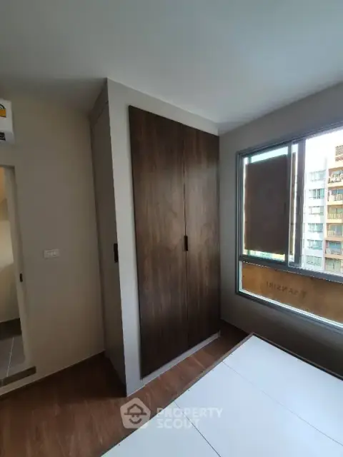 1-BR Condo at Dcondo Tann Charan in Bang Khun Si — photo 5