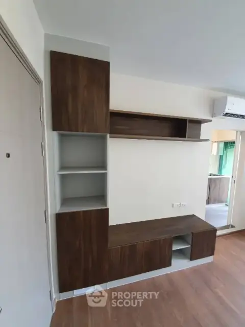 1-BR Condo at Dcondo Tann Charan in Bang Khun Si — photo 4