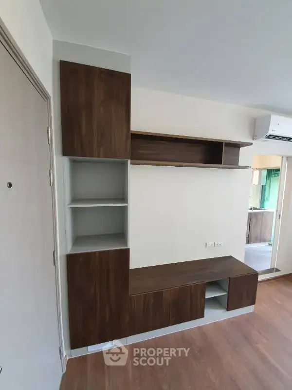 1-BR Condo at Dcondo Tann Charan in Bang Khun Si — photo 4