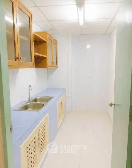 2-BR Condo at Bangkhae Condotown Condominium near MRT Phetkasem 48 — фото 2
