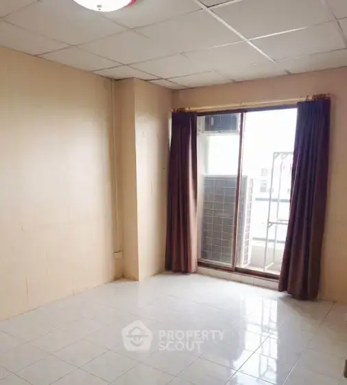2-BR Condo at Bangkhae Condotown Condominium near MRT Phetkasem 48 — фото 4