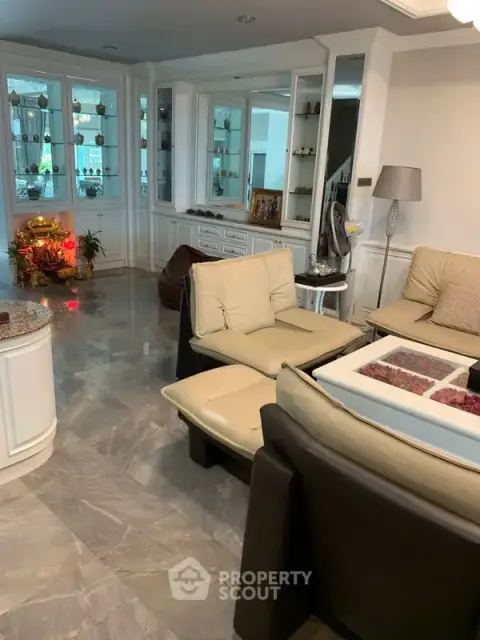5-BR Townhouse close to Pattaya — ภาพ 3