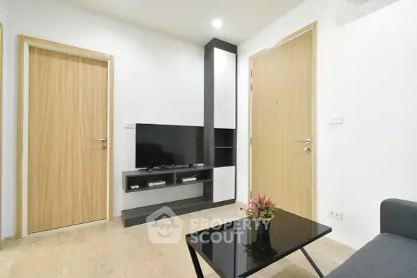 1-BR Condo at The Base Central Pattaya close to Central Festival Pattaya — фото 2