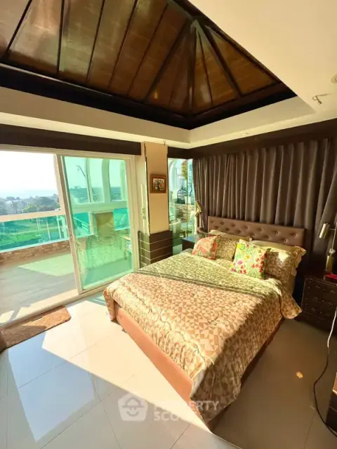 3-BR Penthouse at Siam Oriental Elegance 2 close to Phratamnak — photo 4