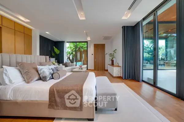 4-BR Villa in Thep Krasattri — photo 5