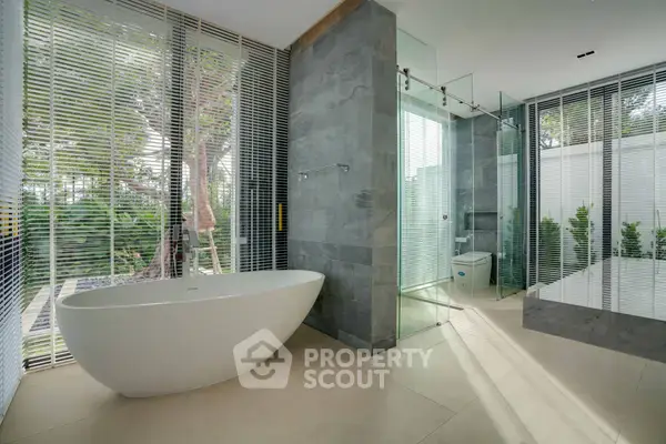 4-BR Villa in Thep Krasattri — photo 6