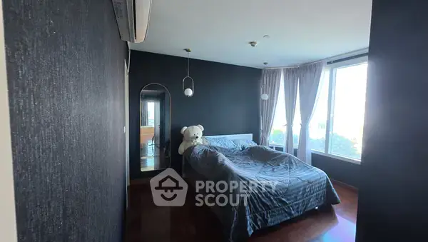 3-BR Condo at Watermark Chaophraya near BTS Krung Thon Buri — 照片 4