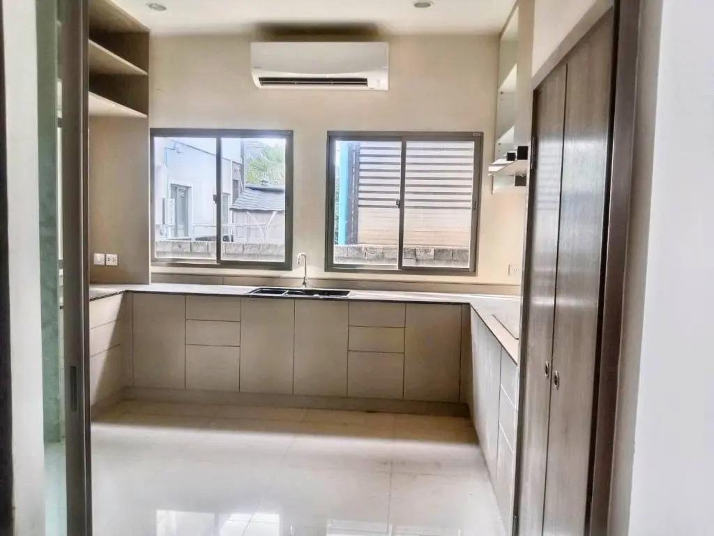 House in Saphan Sung, Bangkok, Thailand 4 bedrooms — photo 8