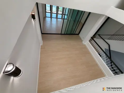Townhouse in Bangkok, Thailand 4 bedrooms — photo 4
