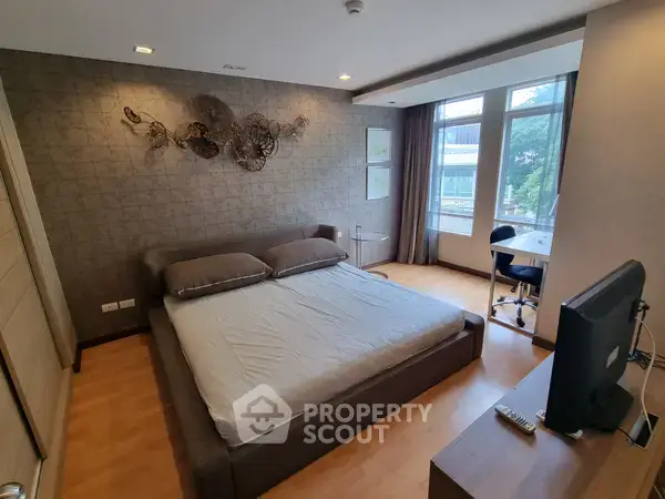 1-BR Condo at The Amethyst Sukhumvit 39 near BTS Phrom Phong — photo 3