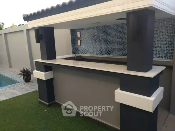 4-BR Villa close to Pattaya — ภาพ 2