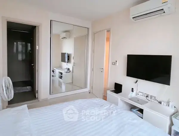 1-BR Condo at Rhythm Sukhumvit 42 near BTS Ekkamai — photo 4