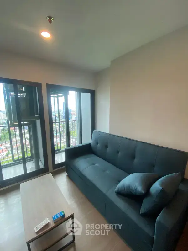 2-BR Condo at Aspire Sukhumvit-Rama 4 near BTS Phra Khanong — photo 3