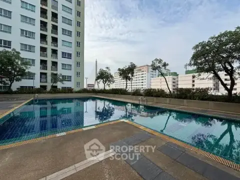 2-BR Condo at Lumpini Place Rama VIII near MRT Bang Yi Khan — photo 2